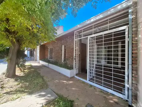 Venta de Casa 3 dorm. Apta Crédito. Depto./Quincho
