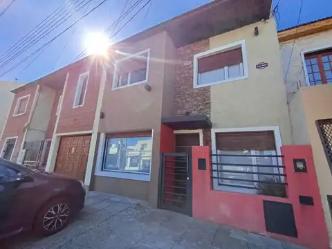 DUPLEX 3 DORMITORIOS ZONA CENTRO