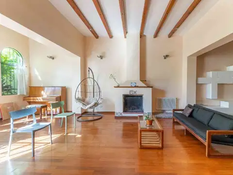 Casa 7 ambientes con 3 baños