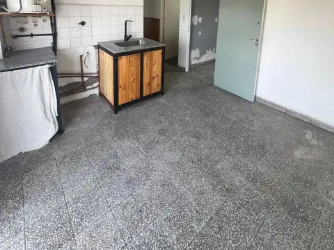 Departamento en Alquiler en Chilavert, $ 450.000