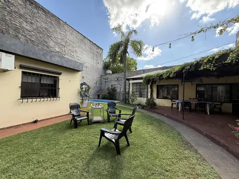 Casa 6 ambientes con 3 baños