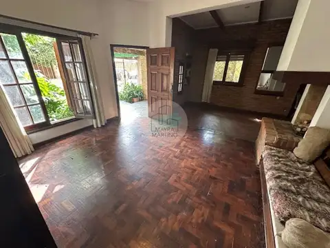 Casa en Venta con 1 cochera
