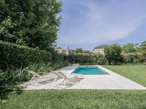 Av Patricias Argentinas 2009 , Piso 1