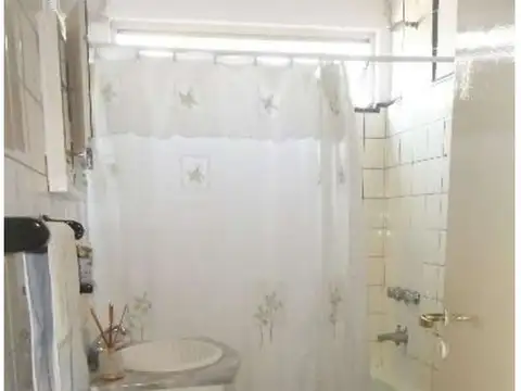 3 AMBIENTES CON DEPENDENCIAS- 76 MTS. TOTALES-