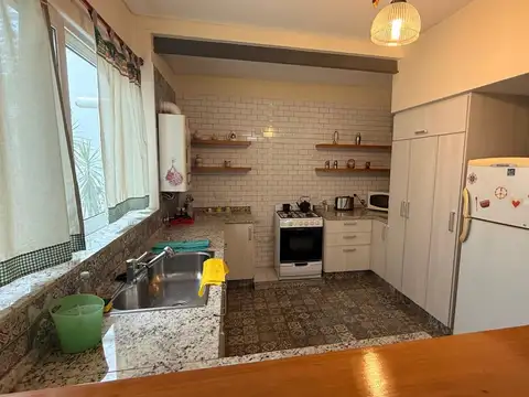 Departamento en Alquiler con 1 cocheras