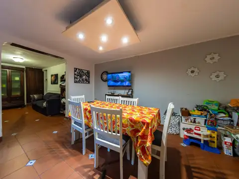 Depto Tipo Casa en Venta de 5 ambientes