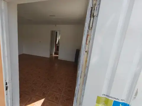 Local en Alquiler en Dina Huapi, $ 800.000