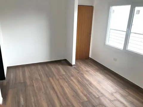 Antonio Machado 500, Piso 7