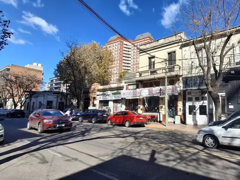 AVENIDA ITALIA 1500, Piso 0