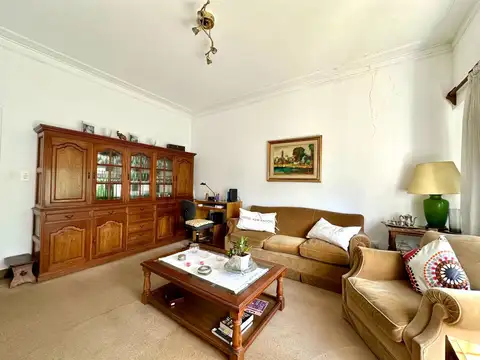 Casa en Venta en Olivos Maipú/Uzal, USD 240.000