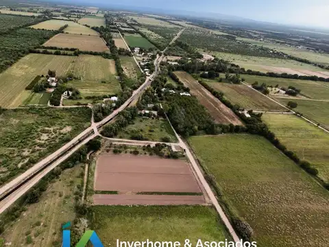 Quinta en Venta con 6 cocheras