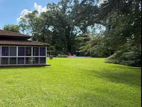 Quinta en Venta con 1 cochera