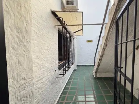 Monseñor Larrumbe al 1700