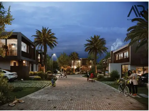 Casa en venta c/ cochera en Carrasco