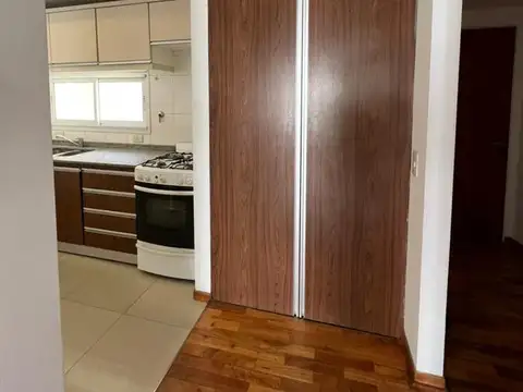 Departamento en Alquiler en Coghlan, $ 1.700.000