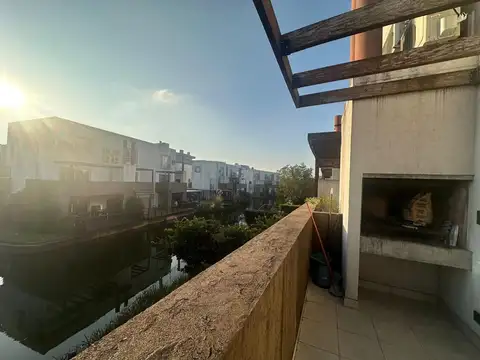 Venta Dto. 2 amb c/cochera - Sendero amenities