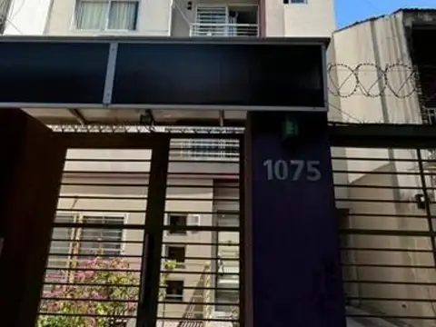 VENTA DEPTO 2 AMBIENTES AL FRENTE CON COCHERA 