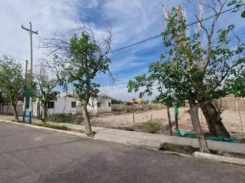 VENTA GRAN TERRENO 2347 M2 POCITO CENTRO