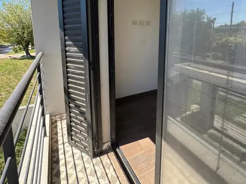 Depto Tipo Casa en Venta 5 años