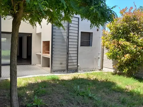 Depto Tipo Casa en Venta de 3 dormitorios