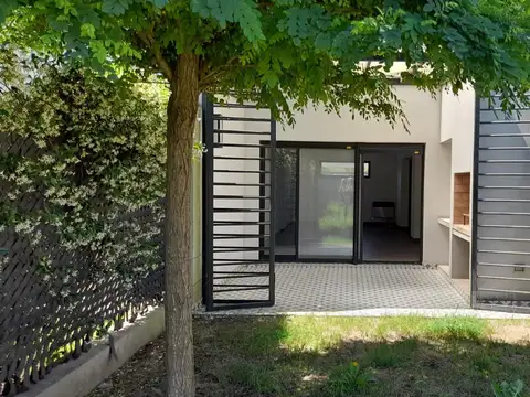 Depto Tipo Casa en Venta de 4 ambientes