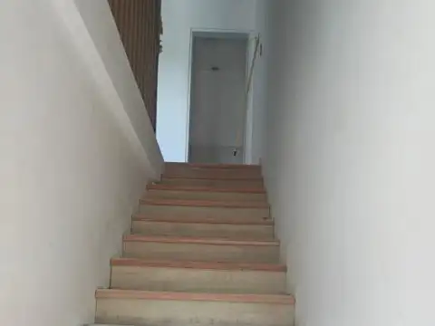 Casa 2 ambientes con 2 baños