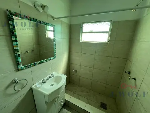 Comodo Departamento de 3 Ambientes