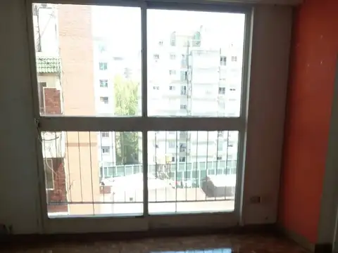 2 AMB - 7° piso - BALCON al FRENTE - Belgrano C - Epicentro comercial y cultural Barrio Chino