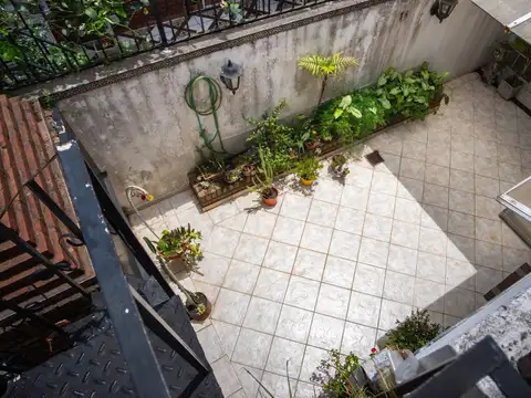 Depto Tipo Casa en Venta 28 años