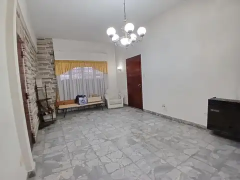 Depto Tipo Casa en Venta con 1 cocheras