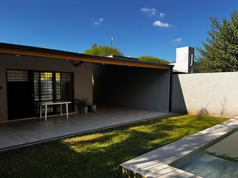 VENTA - Casa 2 DORM CON PISCINA - Recreo