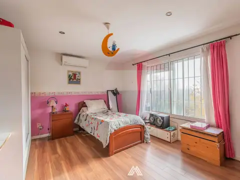 Se VENDE CASA 3 DORMITORIOS EN COLON