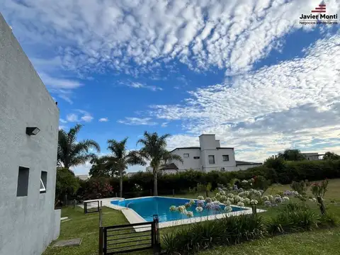 CASA EN VENTA - Club de Campo "Los Bretes"