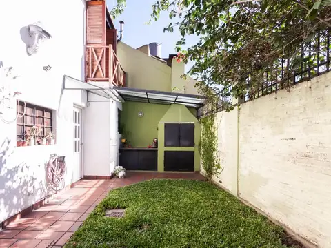 CASA 4 AMBIENTES EN VENTA EN ADROGUE APTO CREDITO