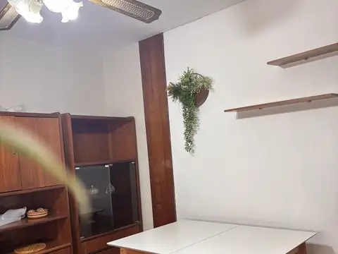 Valentin Gomez 4700, Piso 1