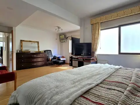 Departamento en Venta de 6 ambientes