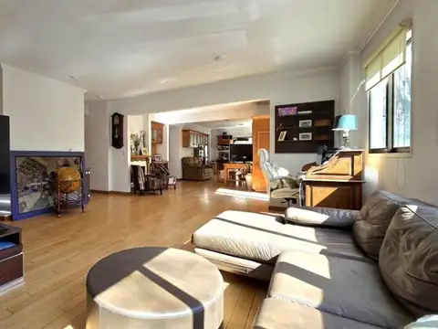 Avenida Hipólito Yrigoyen 4100