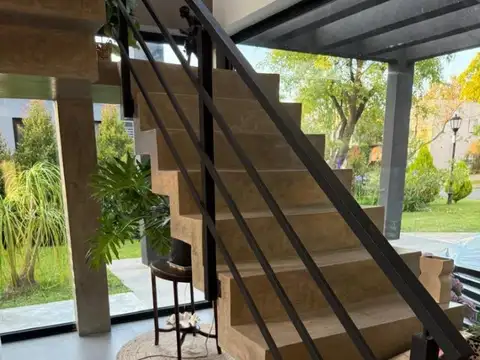 Casa en Venta 1 año