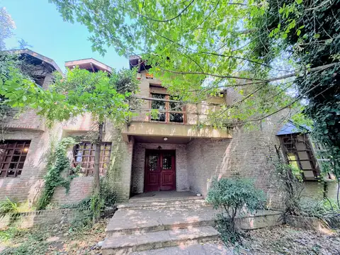 Av. Juan José Paso 4100