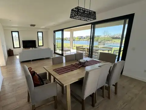 Casa en Venta en El Cantón - Norte, USD 348.000