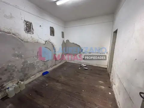VENTA CASA 3 AMBIENTES CON LOCAL DE 265 M² TODO EN LOTE PROPIO - VILLA DEVOTO