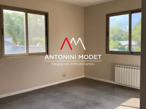 Casa 4 ambientes con 4 baños