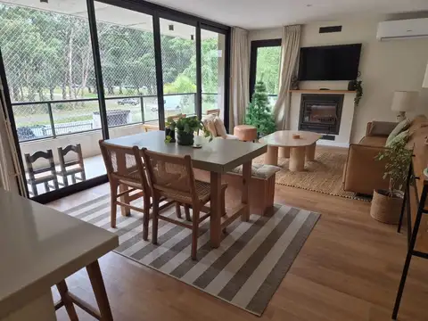 Departamento en Alquiler con 1 cocheras