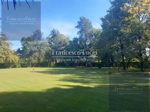 Casa quinta 3 ambientes con pileta en Francisco Alvarez