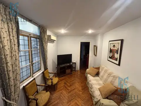Excelente 3 Amb en edificio antiguo, Sup. 60 mts, Luminoso/ RECOLETA