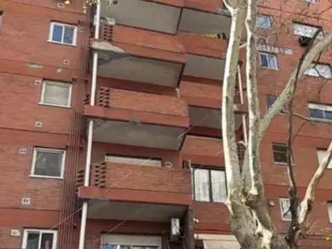 DEPARTAMENTO EN ALQUILER 56 ENTRE 9 Y 10. PRIMER PISO FRENTE