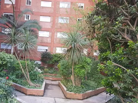 DEPARTAMENTO CALLE 56 ENTRE 9 Y 10 700, Piso 1