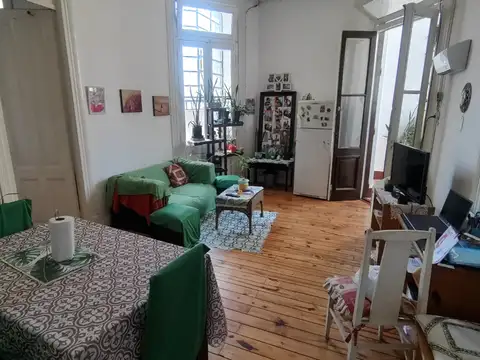 Depto Tipo Casa en Venta 80 años