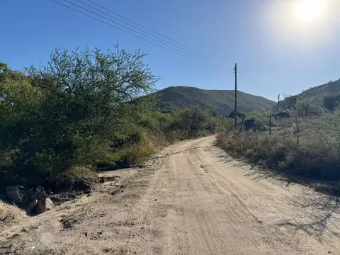 VENTA TERRENO 10100MTS CON ARROYO CON LUZ DE RED