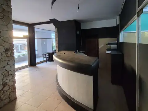 Avenida Arquitecto Jorge Bunge 700